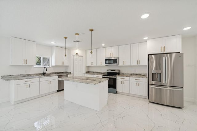 4033 BUTTONBUSH CIRCLE, Lakeland, FL 33811