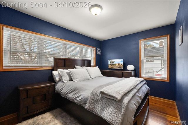 1920 E Saratoga Street, Ferndale, MI 48220