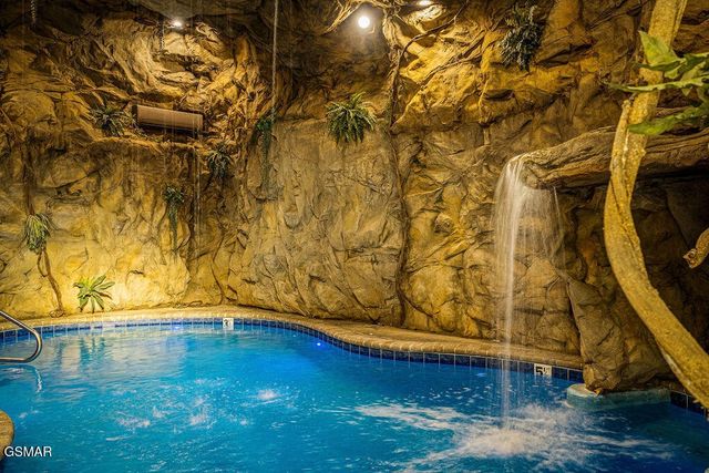 2011 Turkey Creek Way, Sevierville, TN 37862