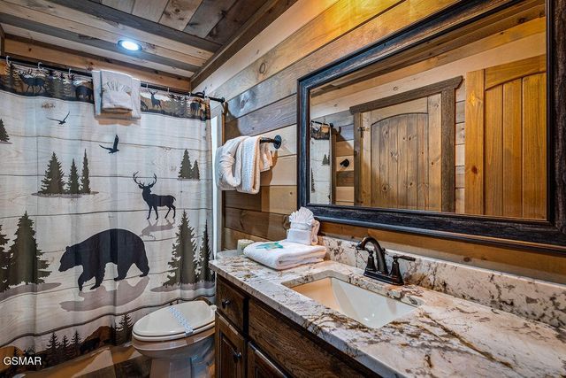 2011 Turkey Creek Way, Sevierville, TN 37862