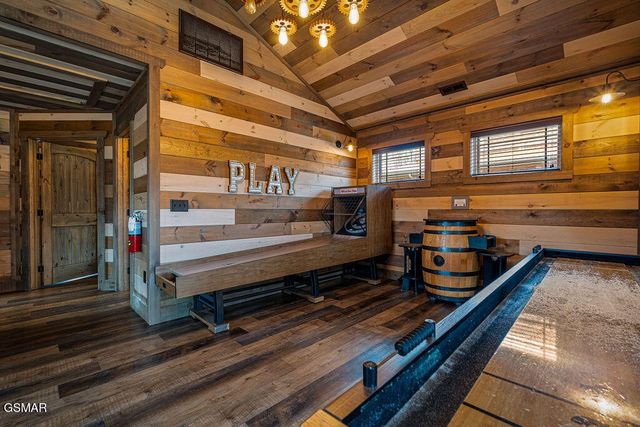 2011 Turkey Creek Way, Sevierville, TN 37862
