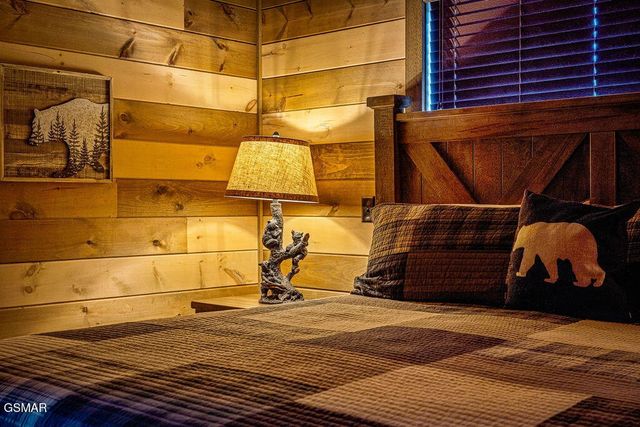 2011 Turkey Creek Way, Sevierville, TN 37862
