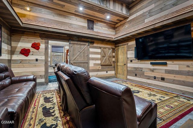 2011 Turkey Creek Way, Sevierville, TN 37862