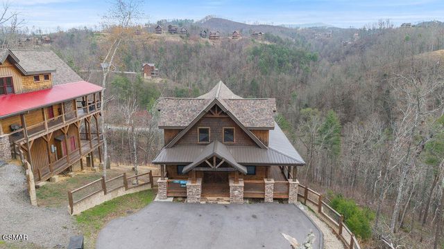 2011 Turkey Creek Way, Sevierville, TN 37862