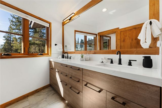 11791 Ghirard Road, Truckee, CA 96161