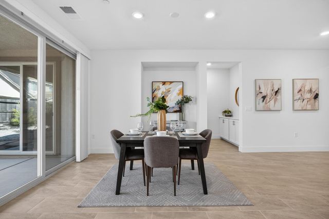 8773 Minor Ct, Elk Grove, CA 95757