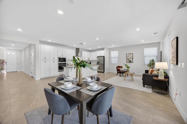 8773 Minor Ct, Elk Grove, CA 95757