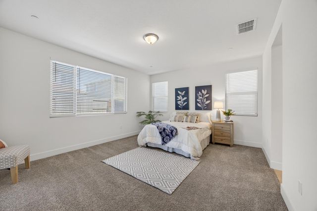 8773 Minor Ct, Elk Grove, CA 95757