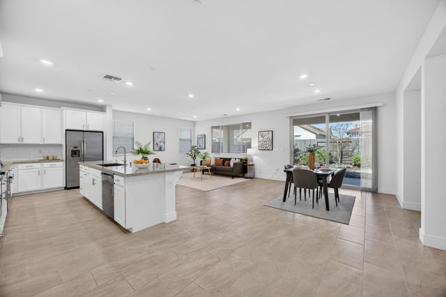 8773 Minor Ct, Elk Grove, CA 95757