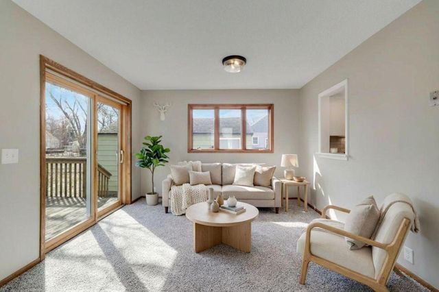 5848 Pennsylvania Avenue N, Crystal, MN 55428