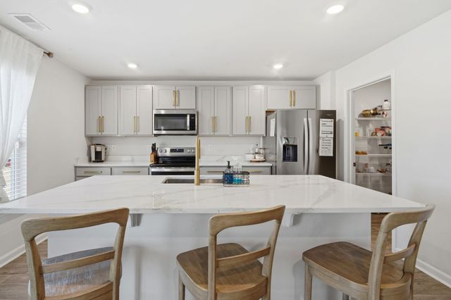 714 Woodland Farms Circle, Aynor, SC 29511