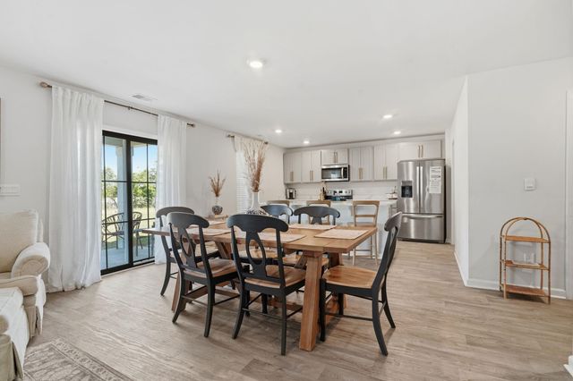 714 Woodland Farms Circle, Aynor, SC 29511