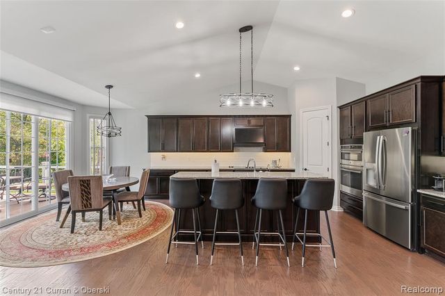 52546 W Shadowview Drive, Northville, MI 48167