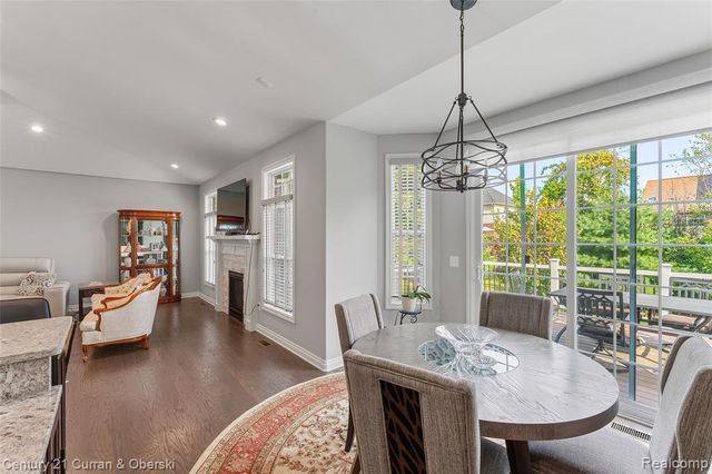 52546 W Shadowview Drive, Northville, MI 48167