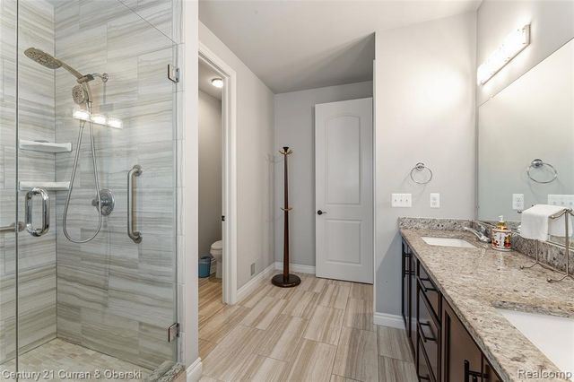 52546 W Shadowview Drive, Northville, MI 48167