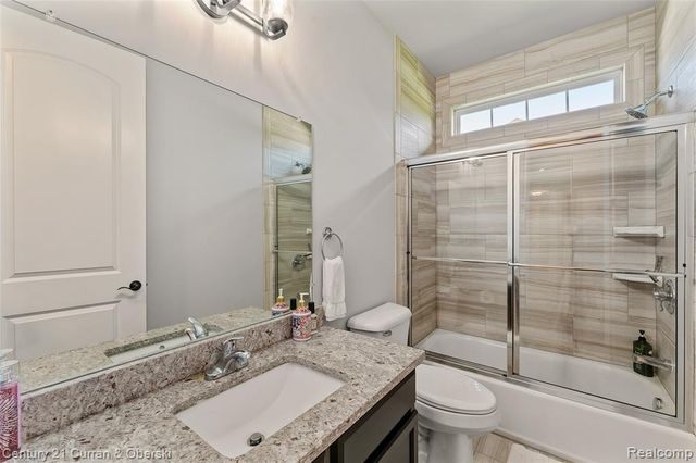 52546 W Shadowview Drive, Northville, MI 48167