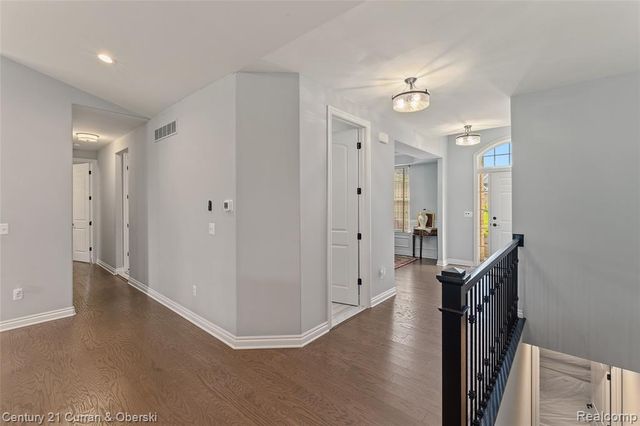 52546 W Shadowview Drive, Northville, MI 48167