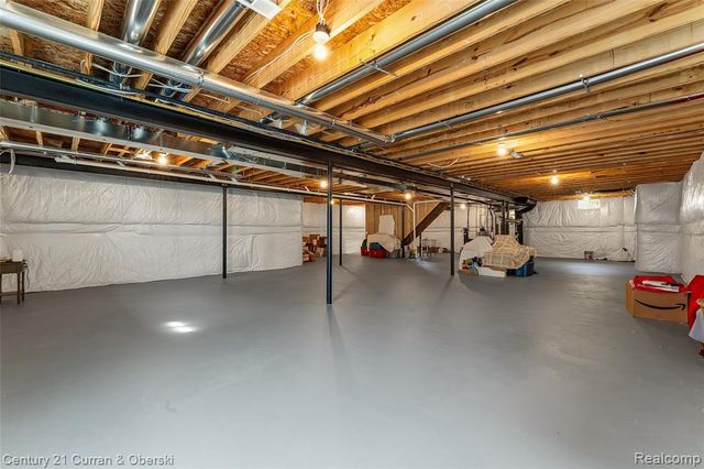 52546 W Shadowview Drive, Northville, MI 48167