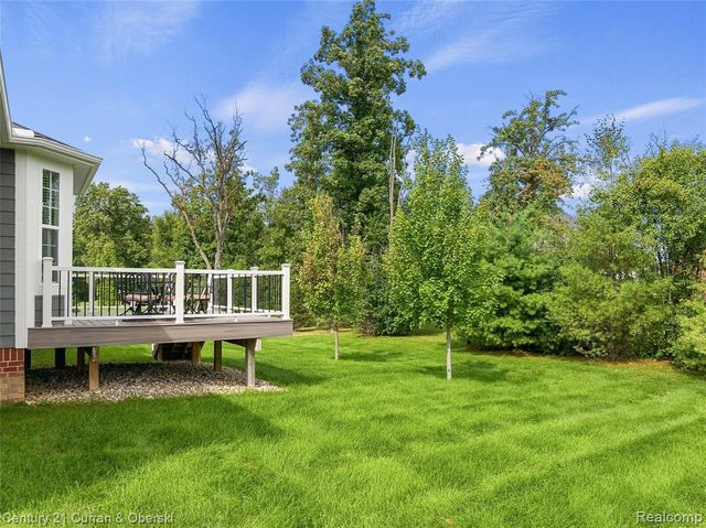 52546 W Shadowview Drive, Northville, MI 48167