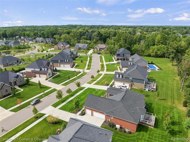 52546 W Shadowview Drive, Northville, MI 48167