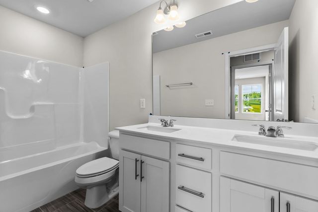 5104 Anamosa Street, Raleigh, NC 27610