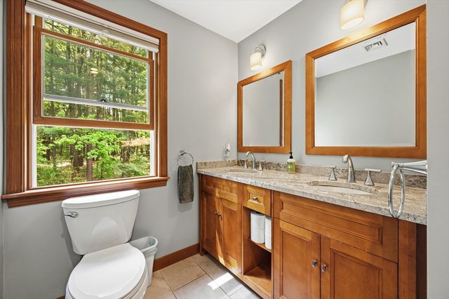 50 Melrose Ave, Tewksbury, MA 01876