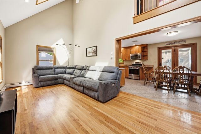 50 Melrose Ave, Tewksbury, MA 01876