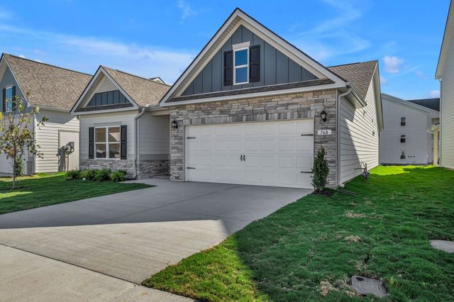 502 Charing Cross Drive, Lebanon, TN 37087