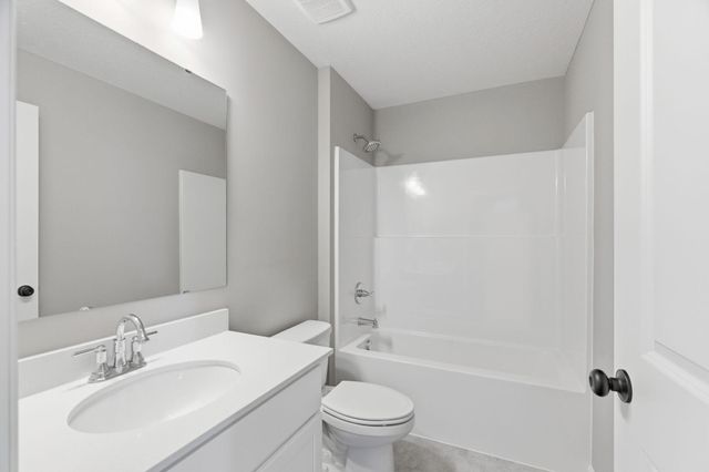 10580 Goodview Avenue S, Cottage Grove, MN 55016