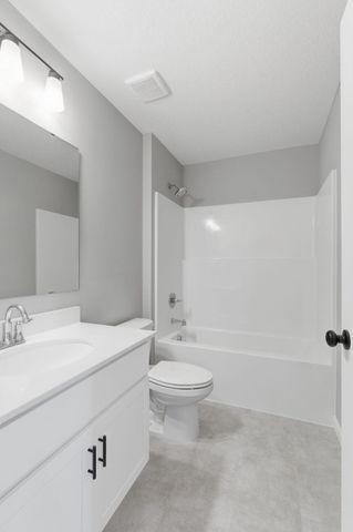 10580 Goodview Avenue S, Cottage Grove, MN 55016