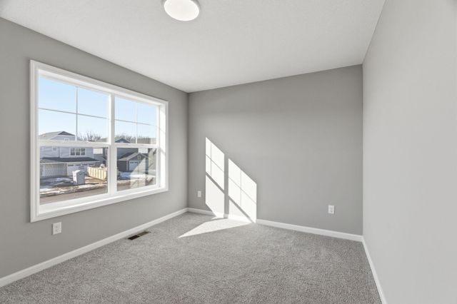 10580 Goodview Avenue S, Cottage Grove, MN 55016