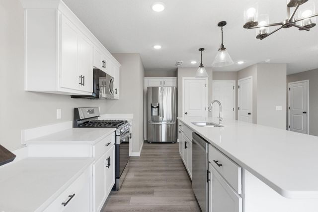 10580 Goodview Avenue S, Cottage Grove, MN 55016