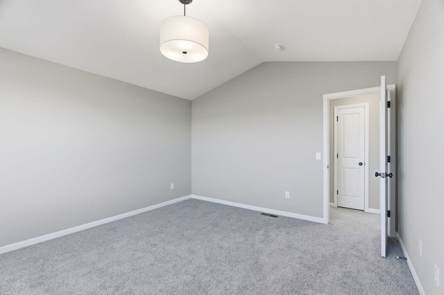 10580 Goodview Avenue S, Cottage Grove, MN 55016