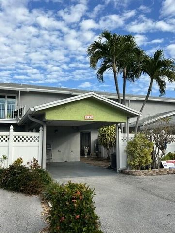 643 Kensington Place 643, Wilton Manors, FL 33305