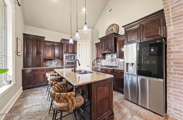 307 La Villa Circle, Youngsville, LA 70592