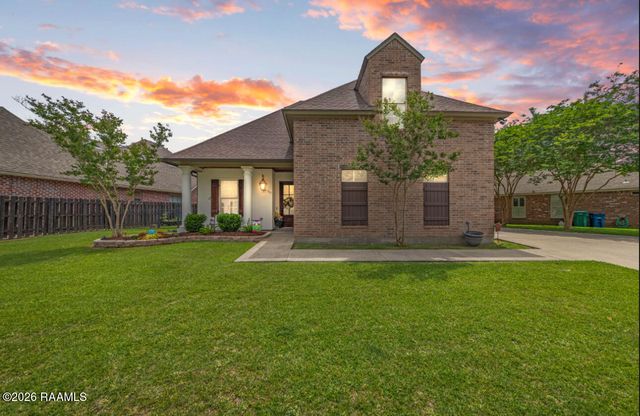 307 La Villa Circle, Youngsville, LA 70592