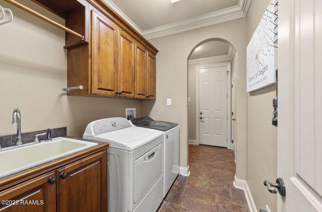 307 La Villa Circle, Youngsville, LA 70592