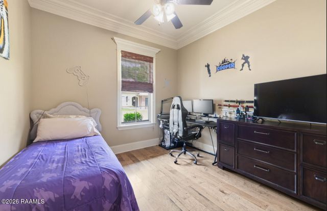 307 La Villa Circle, Youngsville, LA 70592