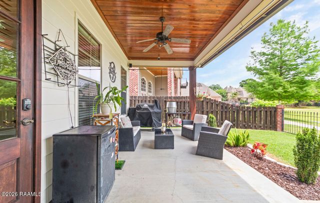 307 La Villa Circle, Youngsville, LA 70592