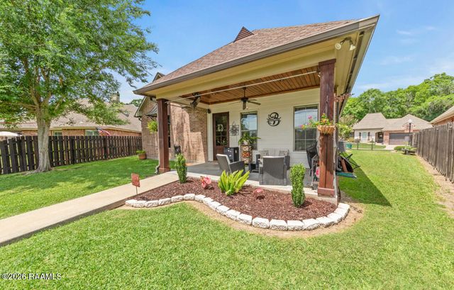 307 La Villa Circle, Youngsville, LA 70592