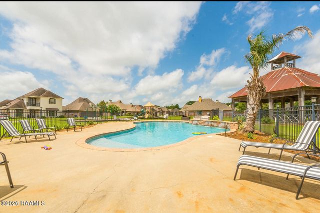 307 La Villa Circle, Youngsville, LA 70592