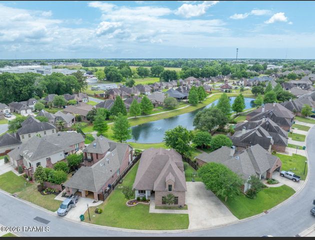 307 La Villa Circle, Youngsville, LA 70592