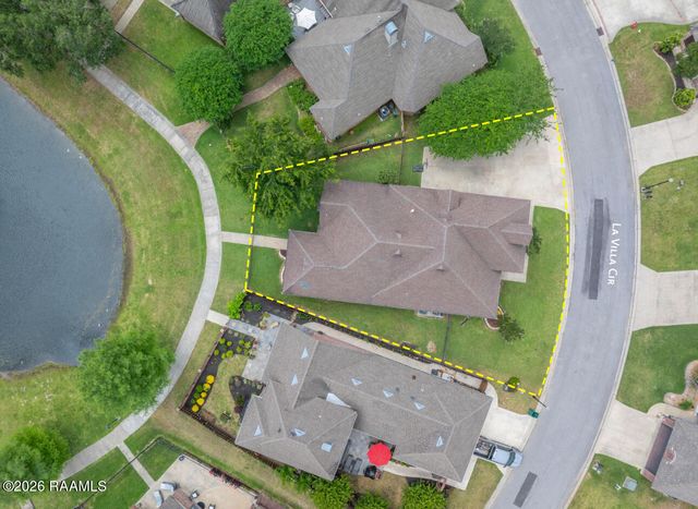 307 La Villa Circle, Youngsville, LA 70592