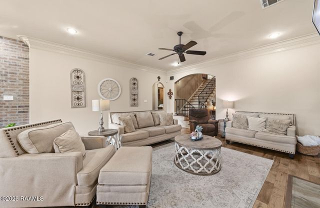 307 La Villa Circle, Youngsville, LA 70592