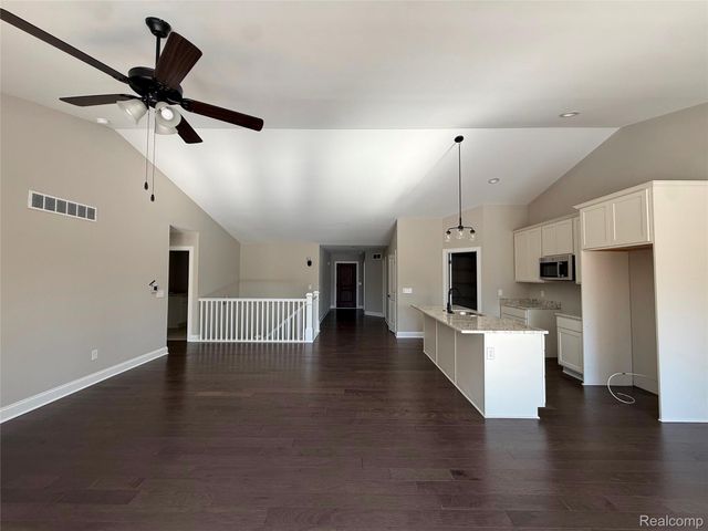 283 Canyon Creek Court 30, Marion Township, MI 48843
