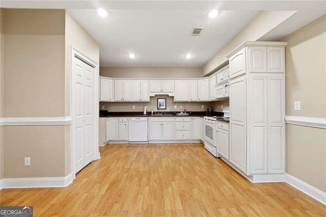 221 May Apple Lane, Alpharetta, GA 30005