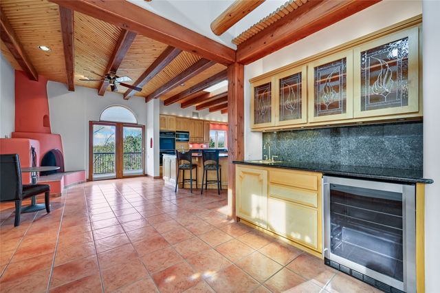 1079 Encantado Drive NE, Santa Fe, NM 87501