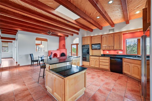 1079 Encantado Drive NE, Santa Fe, NM 87501