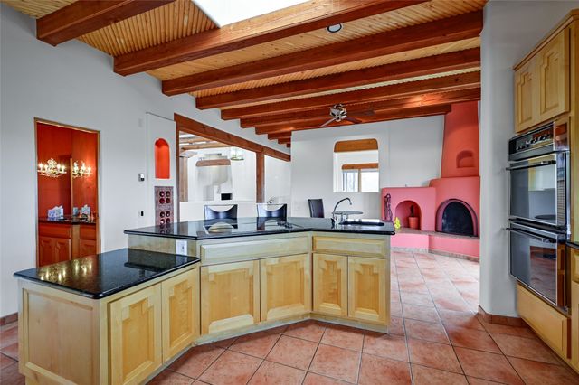 1079 Encantado Drive NE, Santa Fe, NM 87501