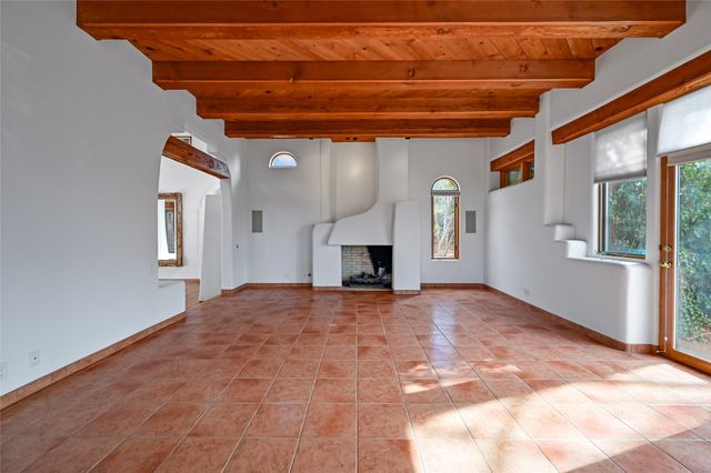 1079 Encantado Drive NE, Santa Fe, NM 87501